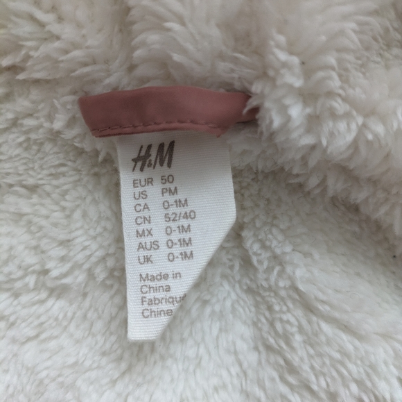 H&m bunting suit - Picture 2 of 3